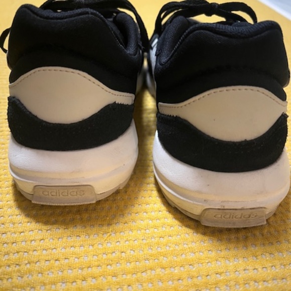 Adidas Retrorun sneakers - Picture 7 of 8